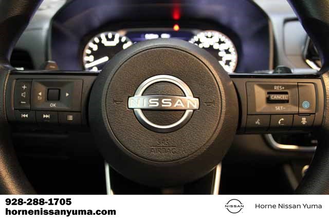 Used 2022 Nissan Rogue SV image 9