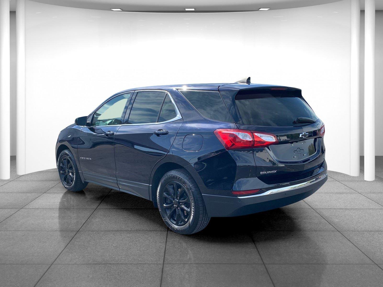 Used 2020 Chevrolet Equinox LT w/ Driver Convenience Package image 5