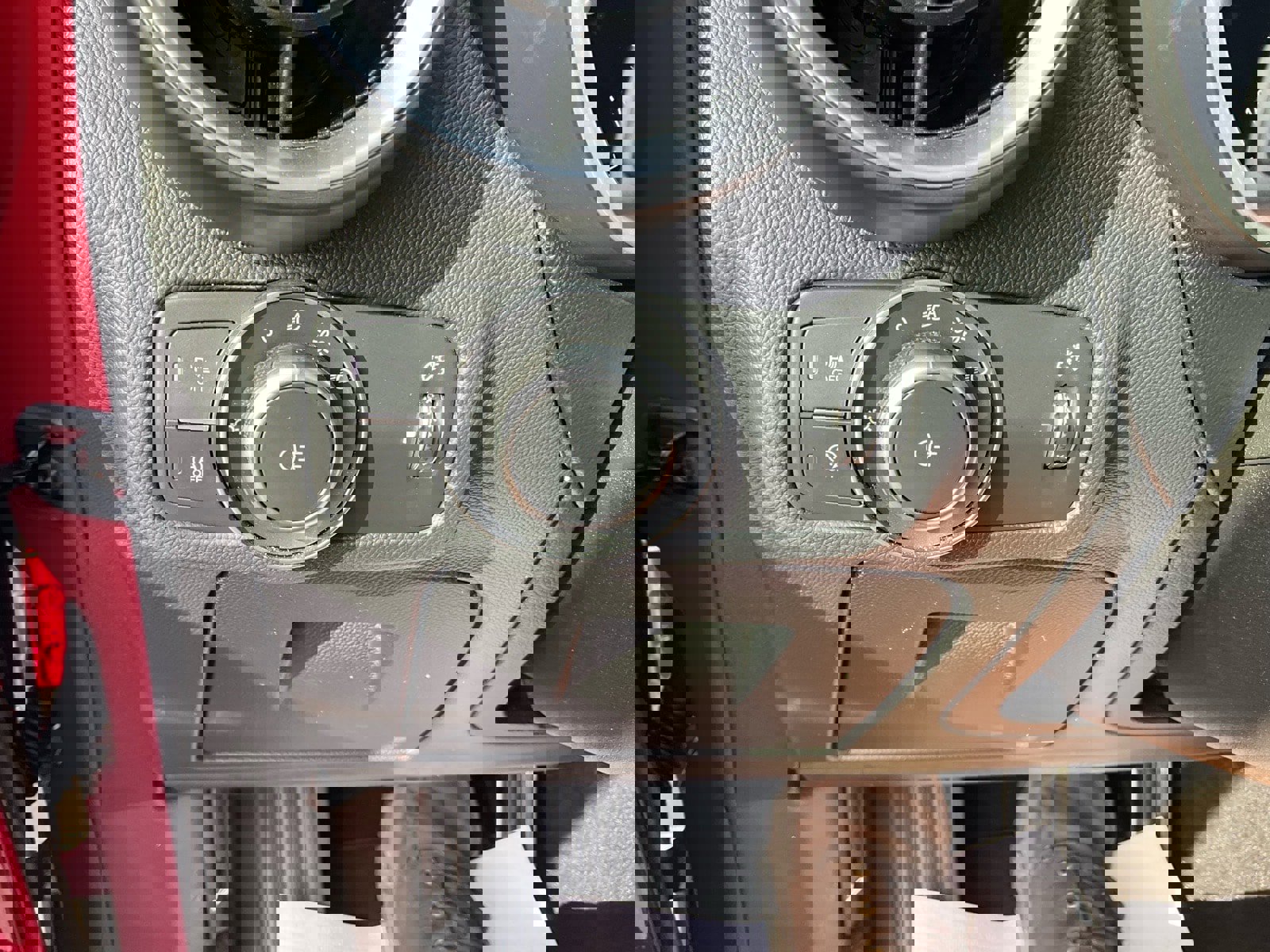 Used 2024 Alfa Romeo Stelvio Ti image 17