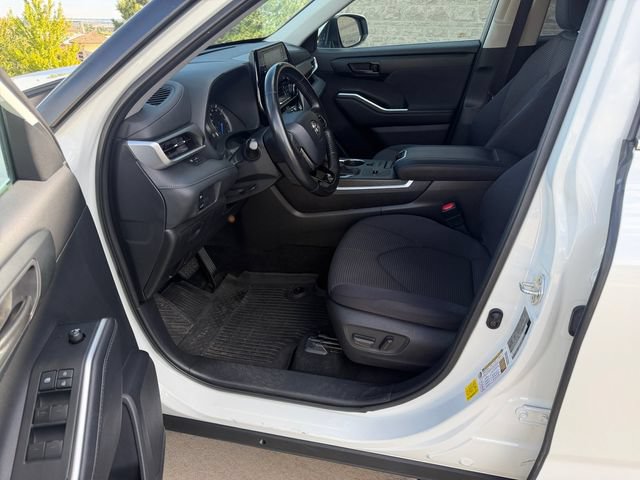 Used 2020 Toyota Highlander LE AWD/4WD image 27