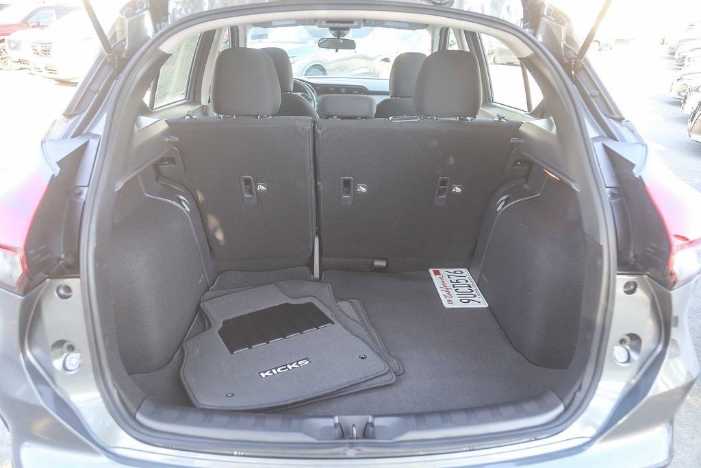 Used 2025 Nissan Kicks Play S image 26