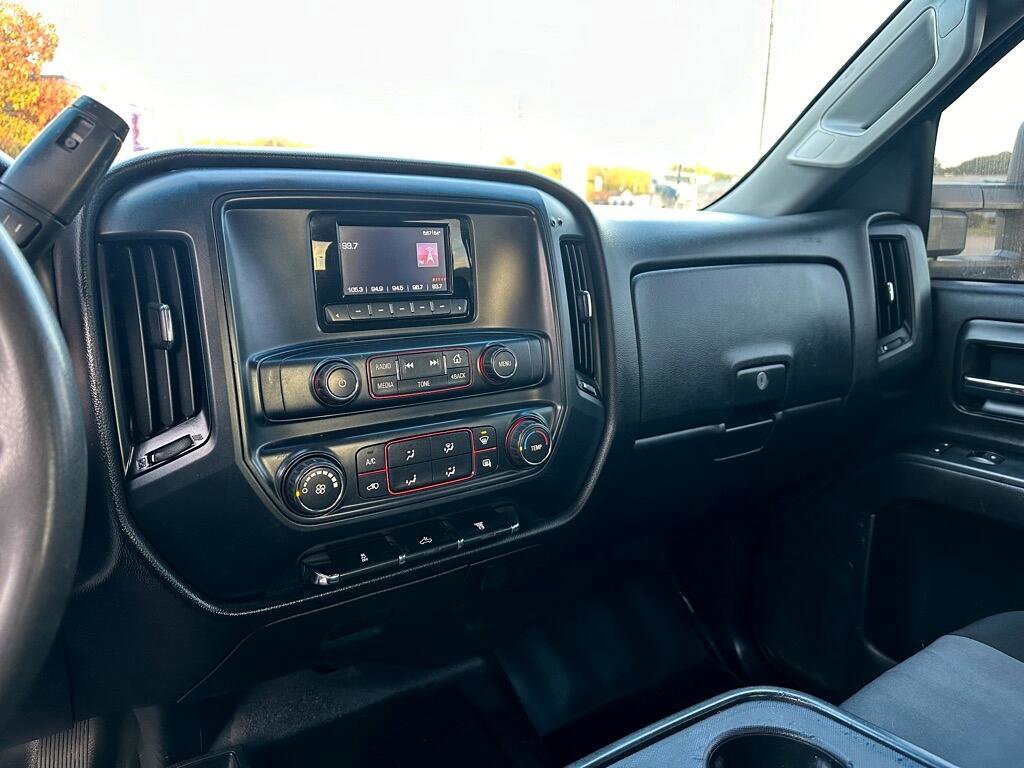 Used 2015 GMC Sierra 2500 Base Double Cab 4WD w/ Sierra Convenience Package image 11