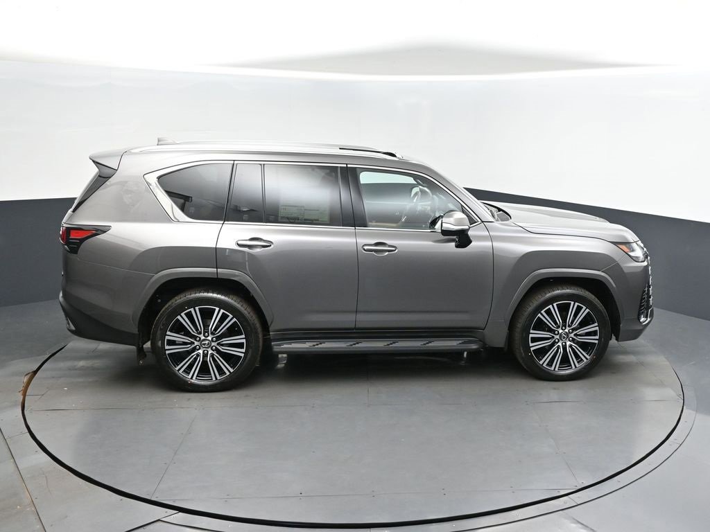New 2026 Lexus LX 600 4WD w/ Luxury Package image 39
