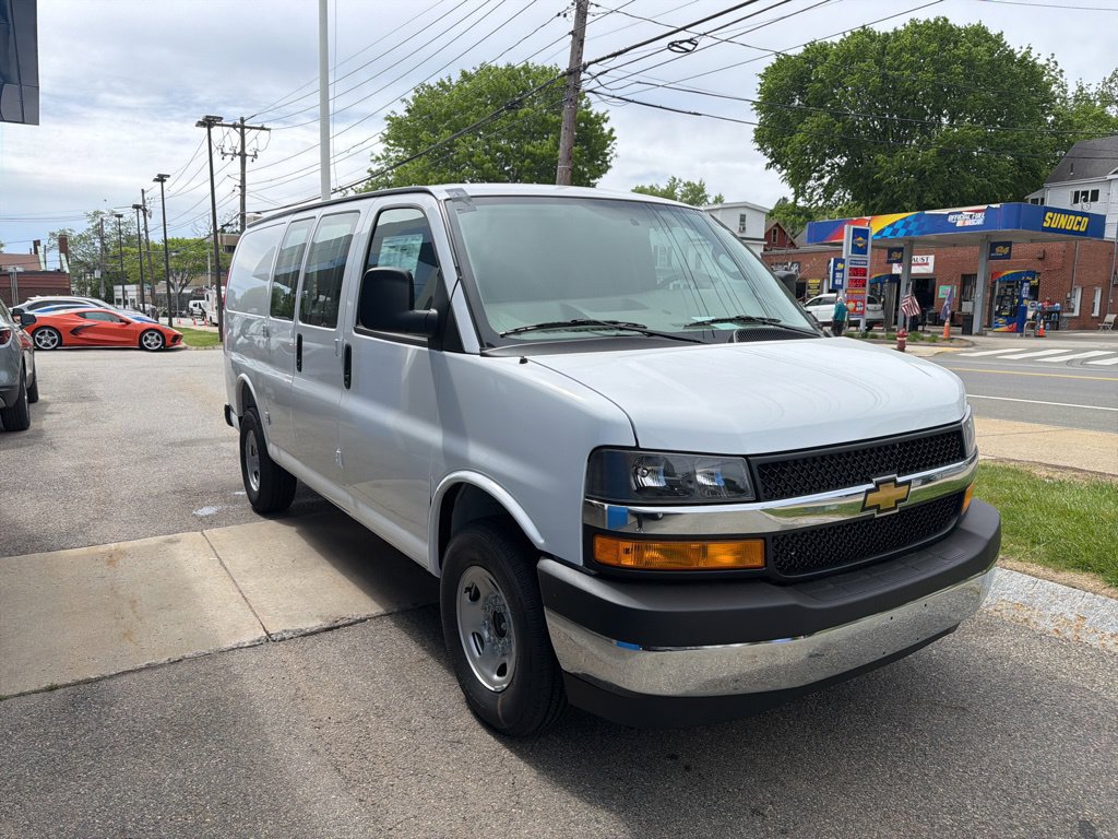 New 2026 Chevrolet Express 2500 w/ Driver Convenience Package RWD image 7
