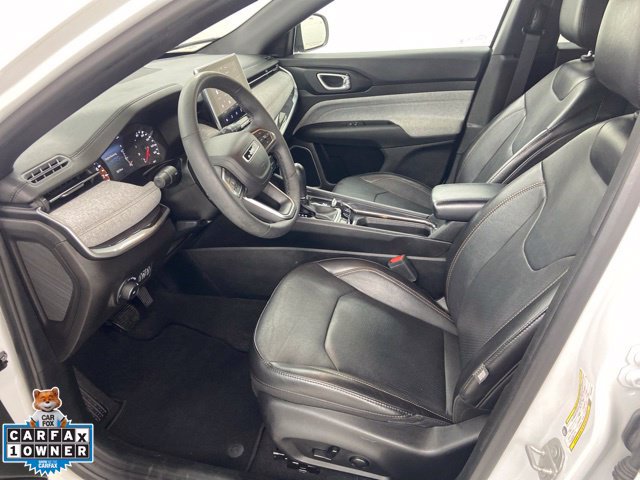 Used 2023 Jeep Compass Latitude AWD/4WD image 16