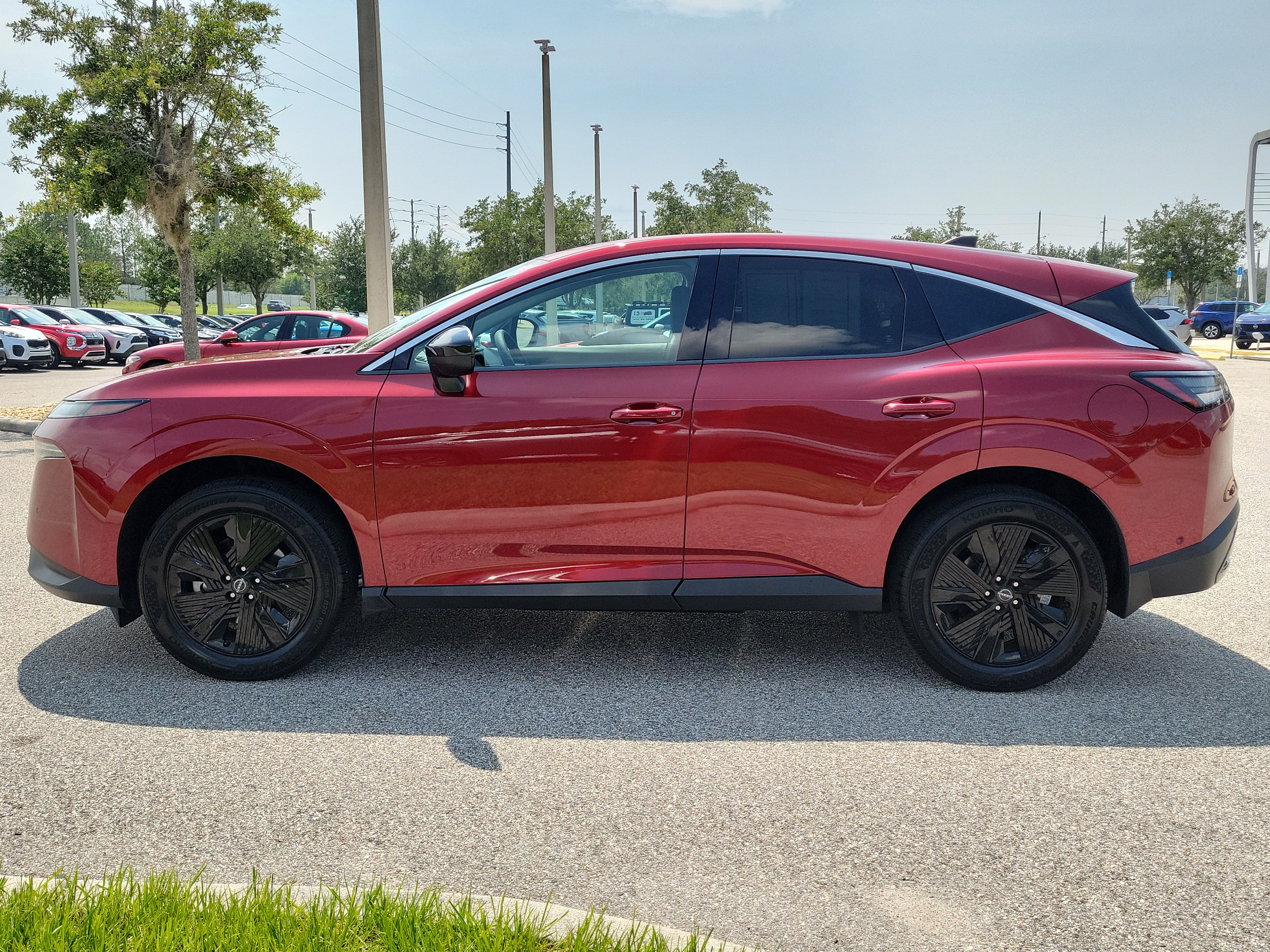 Certified 2025 Nissan Murano SV AWD/4WD image 8