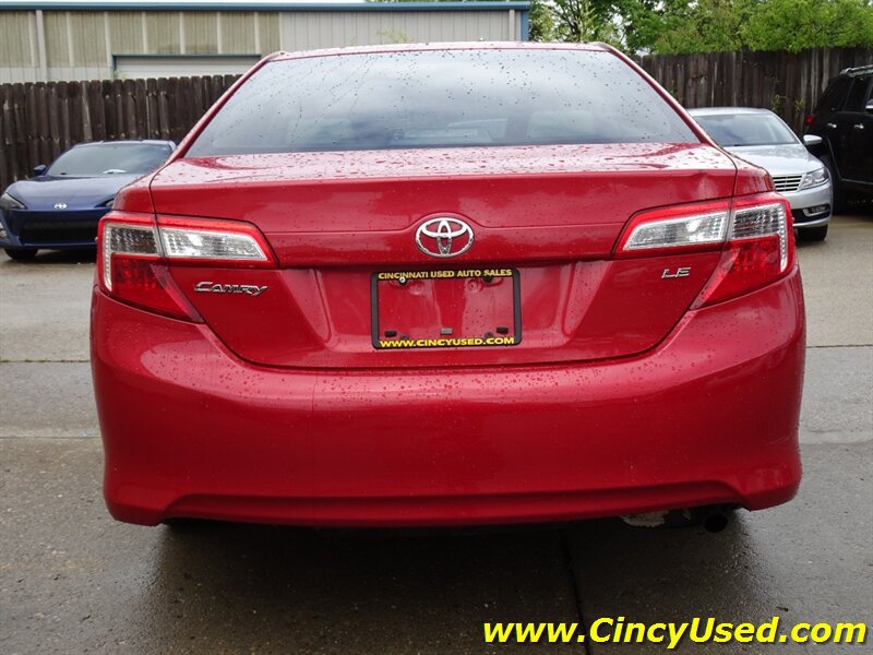 Used 2012 Toyota Camry LE FWD image 8