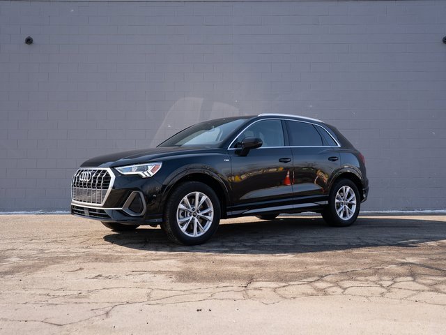 Certified 2025 Audi Q3 2.0T Premium Plus w/ Premium Plus Package