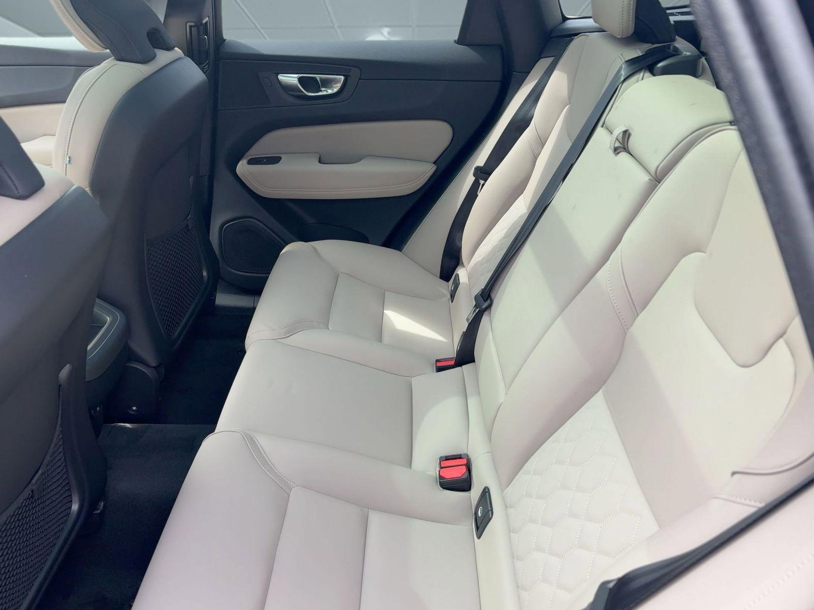 New 2026 Volvo XC60 B5 Plus w/ Protection Package Premier AWD/4WD image 24