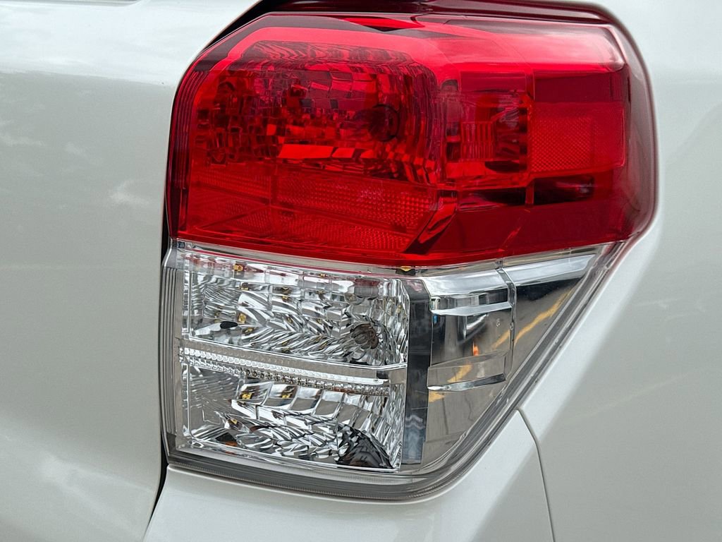 Used 2012 Toyota 4Runner SR5 w/ Convenience Pkg image 31