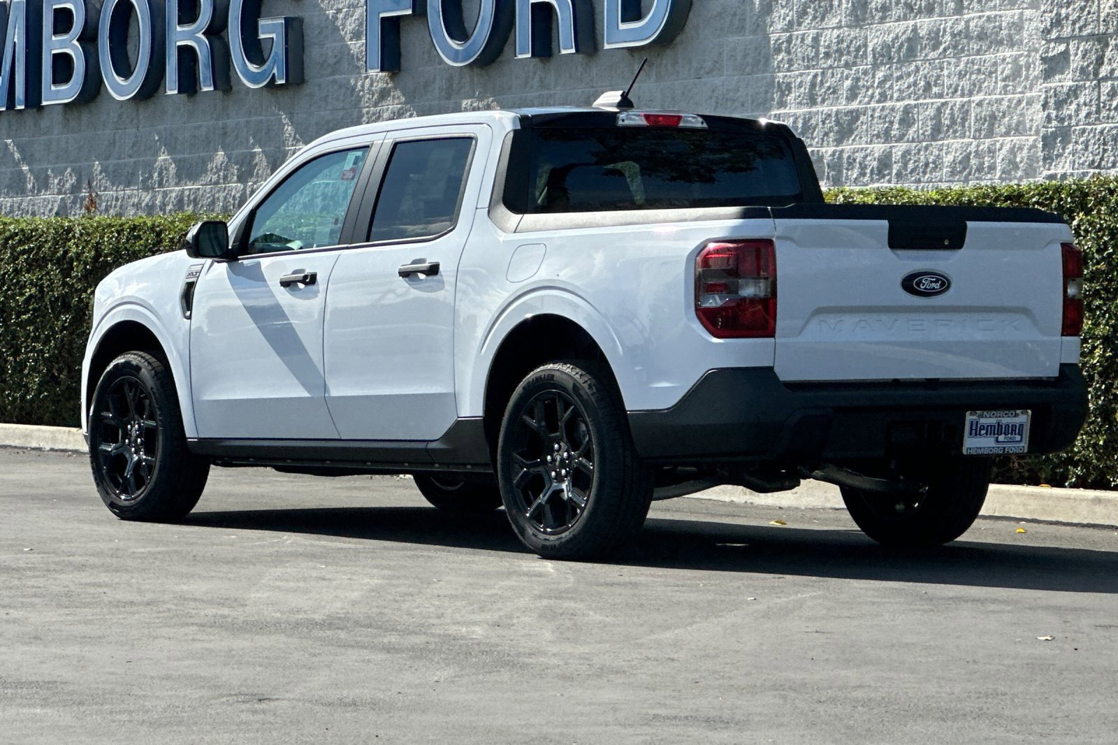 New 2025 Ford Maverick XLT w/ XLT Luxury Package image 6