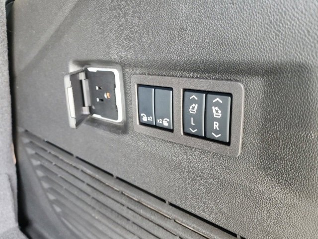 Certified 2024 Chevrolet Tahoe Premier image 38