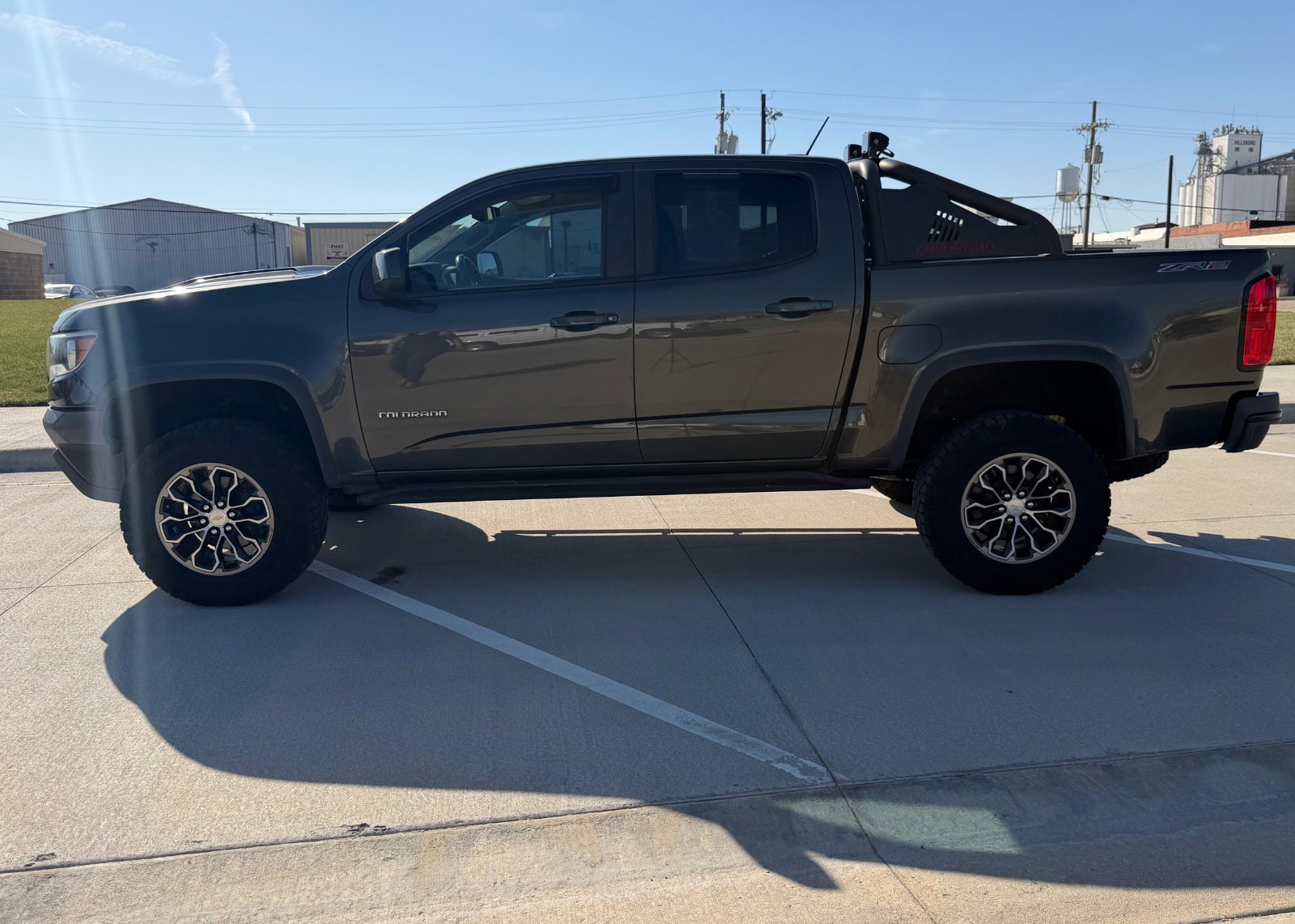 Used 2018 Chevrolet Colorado ZR2 image 8