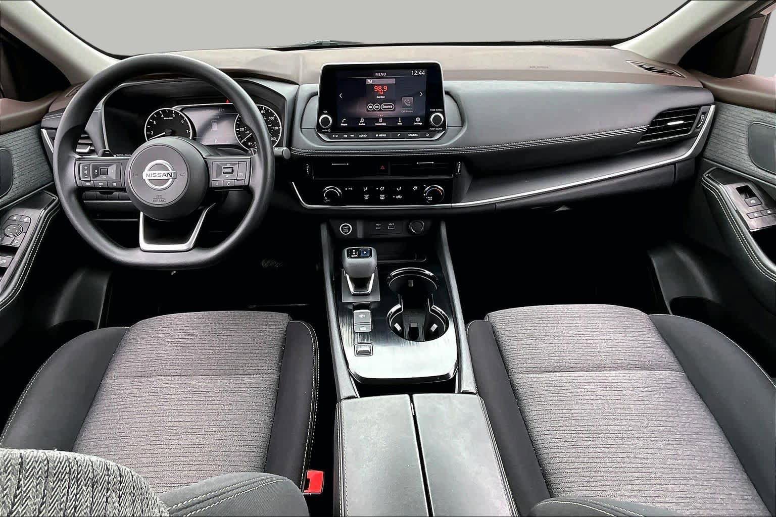 Used 2021 Nissan Rogue S FWD image 16