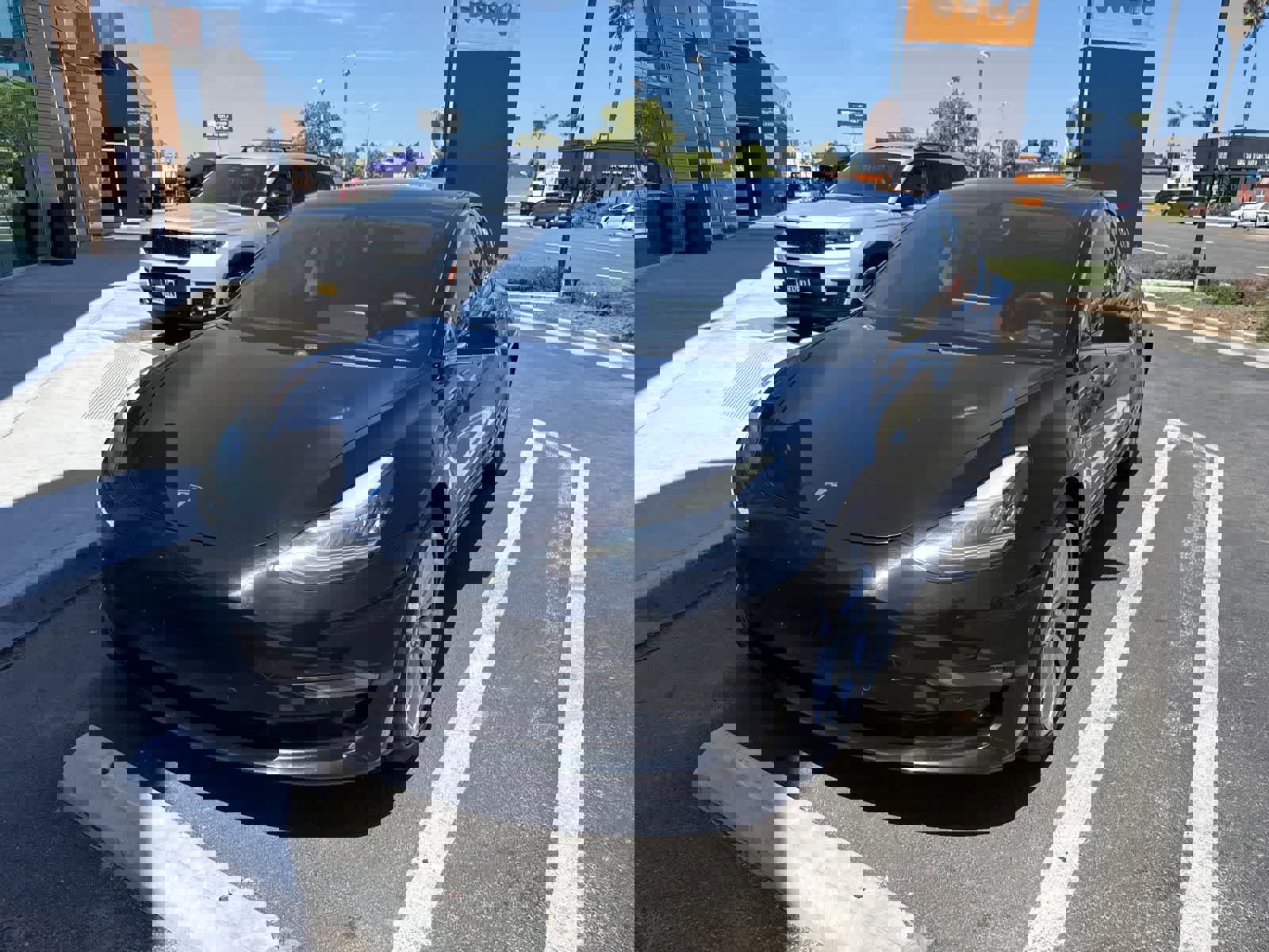 Used 2020 Tesla Model 3 Standard Range RWD image 1