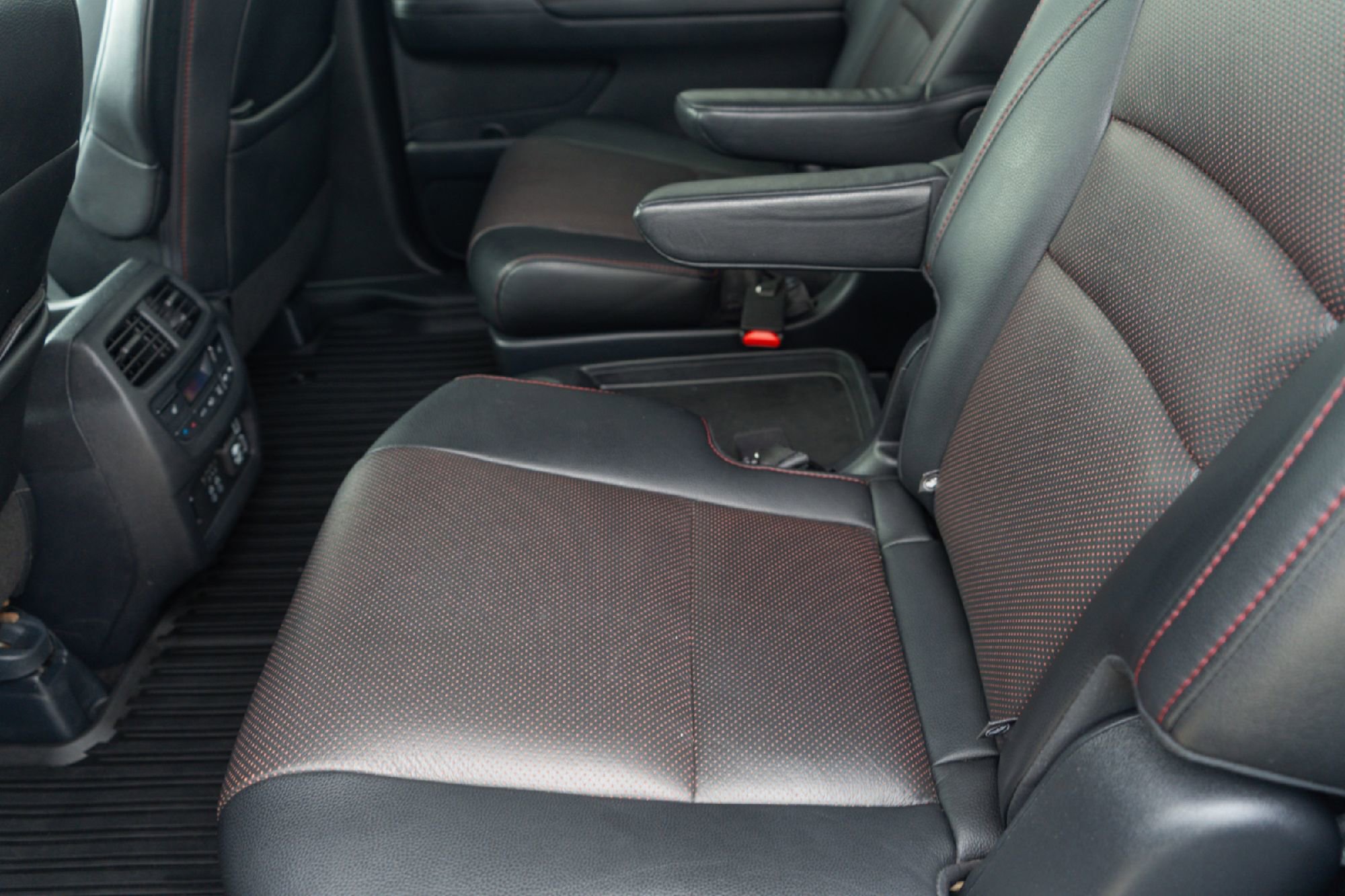 Used 2020 Honda Pilot Black Edition image 26