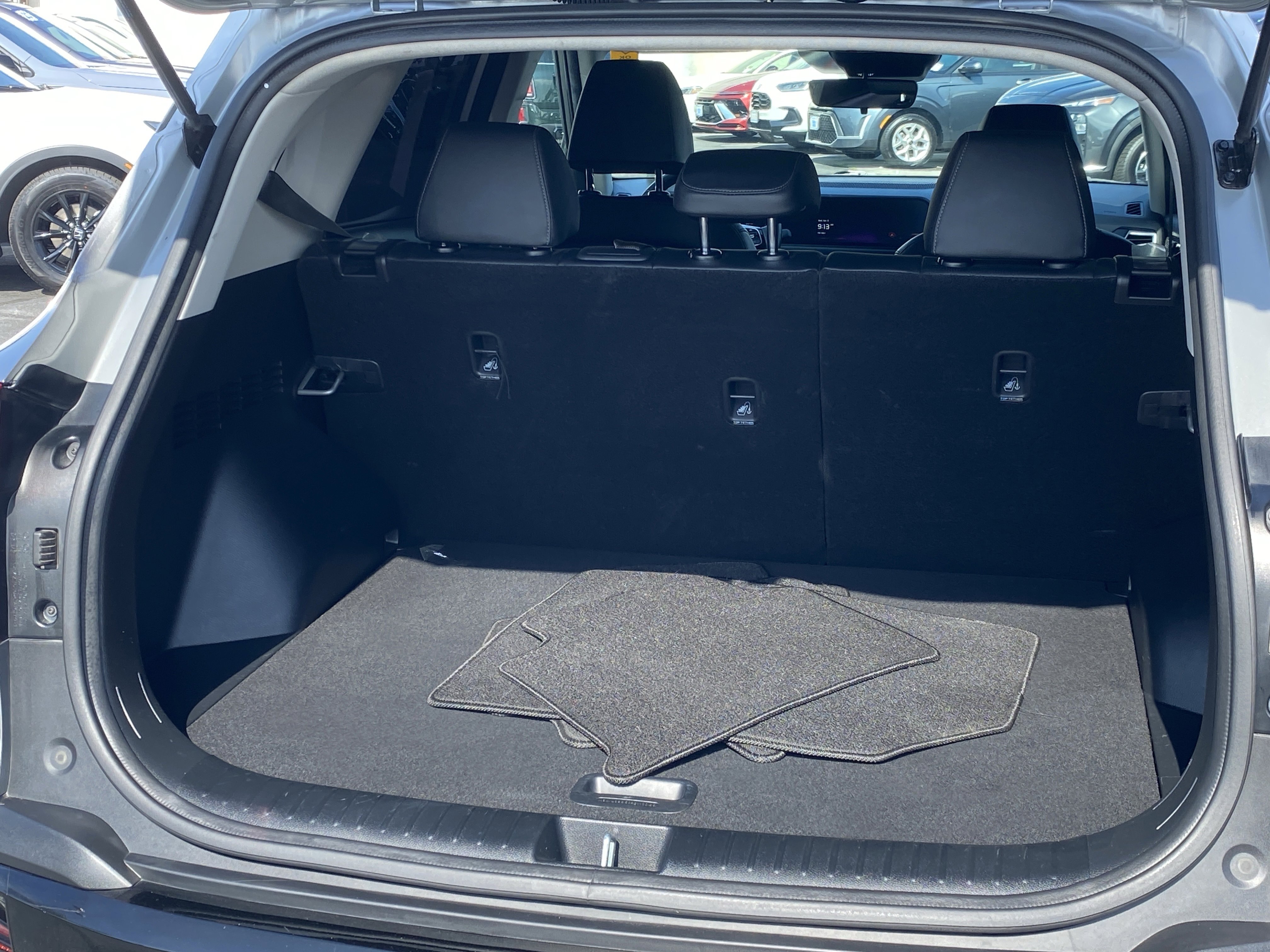 Used 2024 Kia Seltos EX image 12