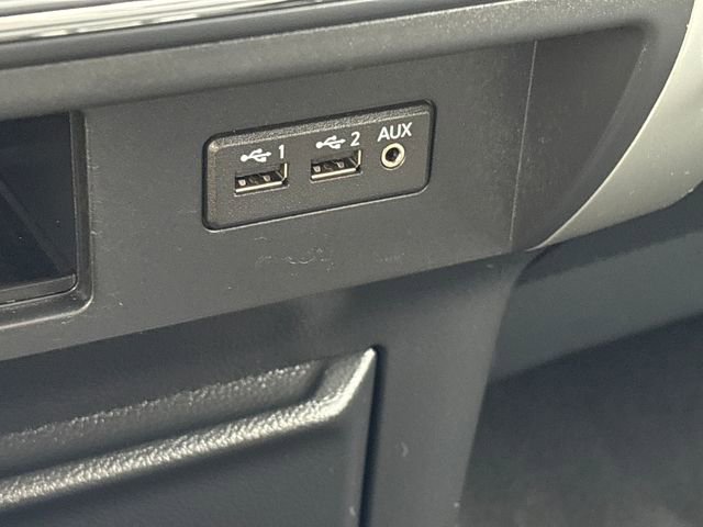 Used 2019 Nissan Titan SV image 21