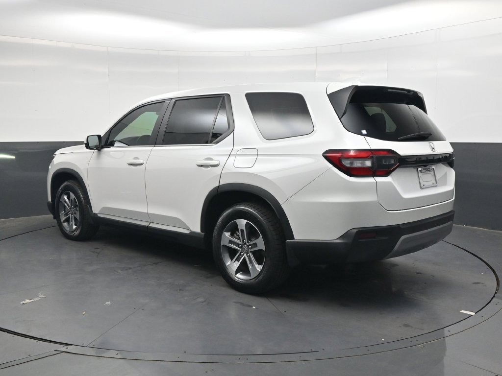 Certified 2025 Honda Pilot EX-L image 6