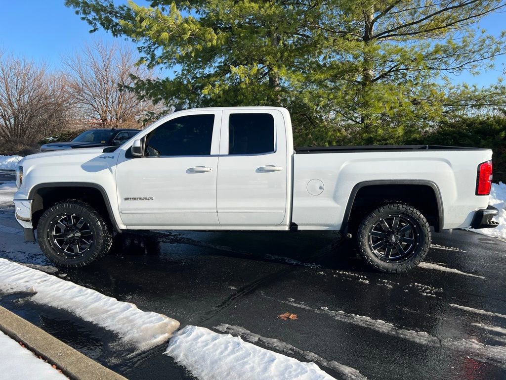 Used 2017 GMC Sierra 1500 SLE w/ SLE Value Package image 3