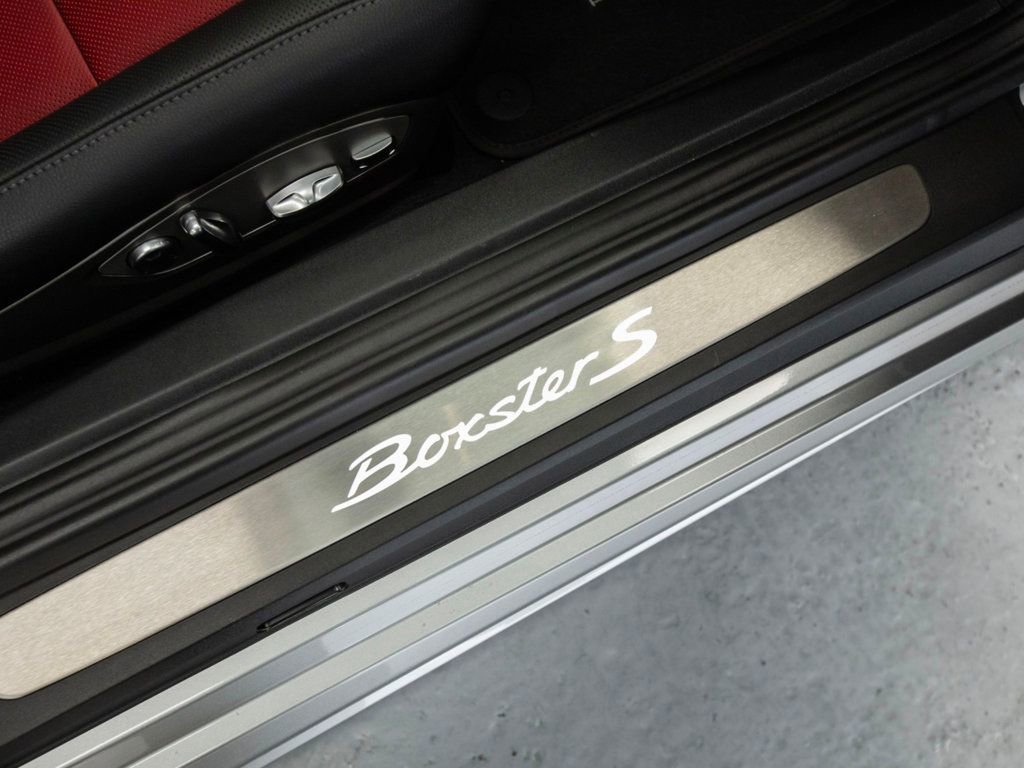 Used 2024 Porsche 718 Boxster S image 32