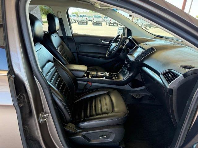 Used 2019 Ford Edge SEL w/ Equipment Group 201A FWD image 11