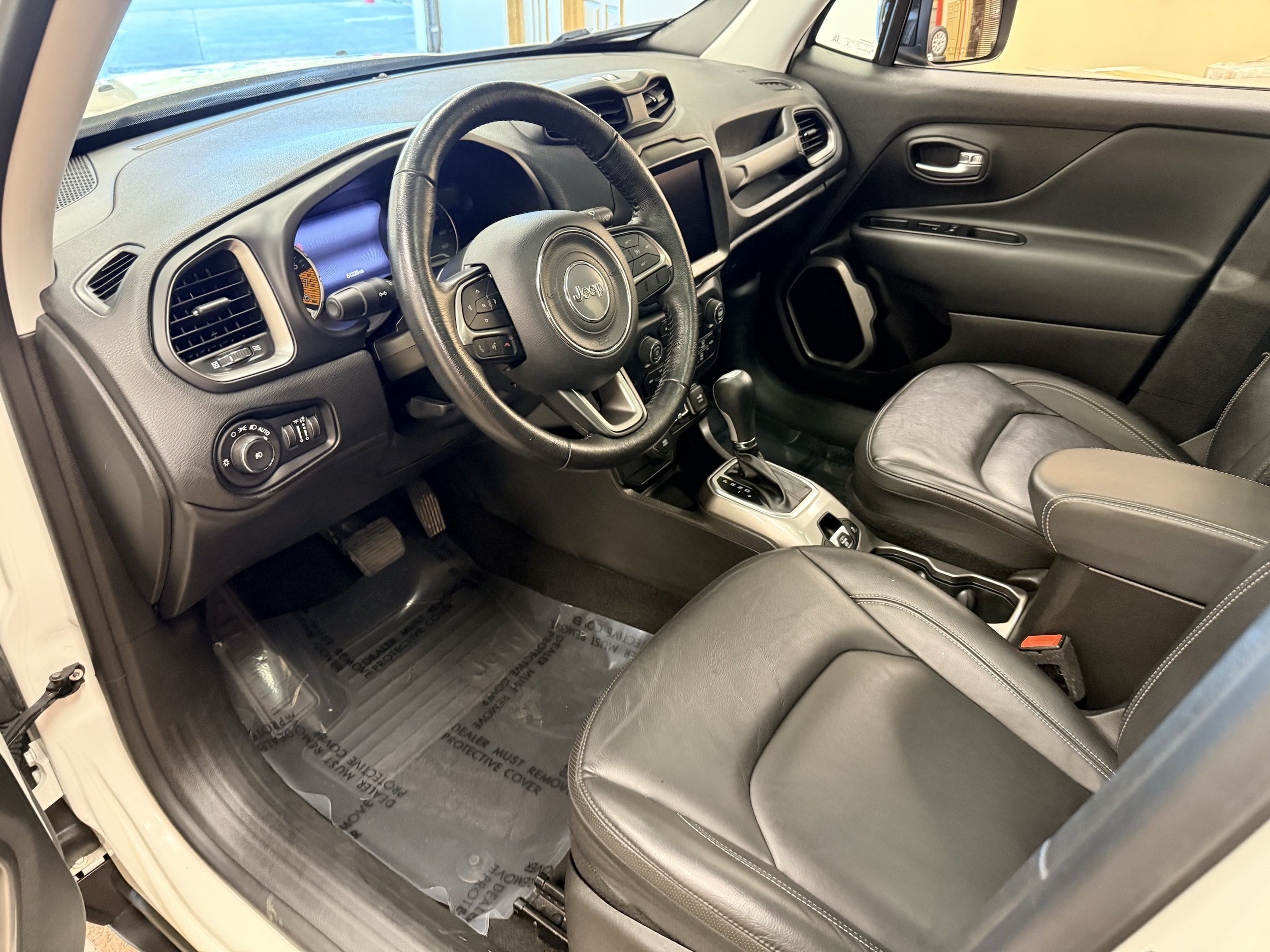 Used 2022 Jeep Renegade Limited w/ Sun, Sound & Wheels Group AWD/4WD image 8