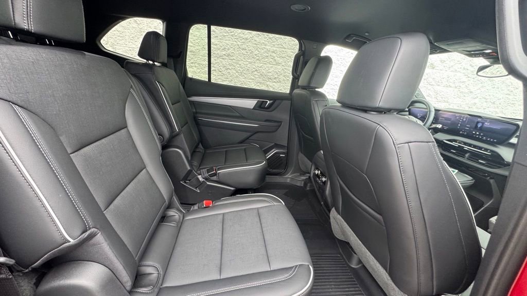 Used 2026 Buick Enclave Preferred w/ LPO, Floor Liner Package image 12