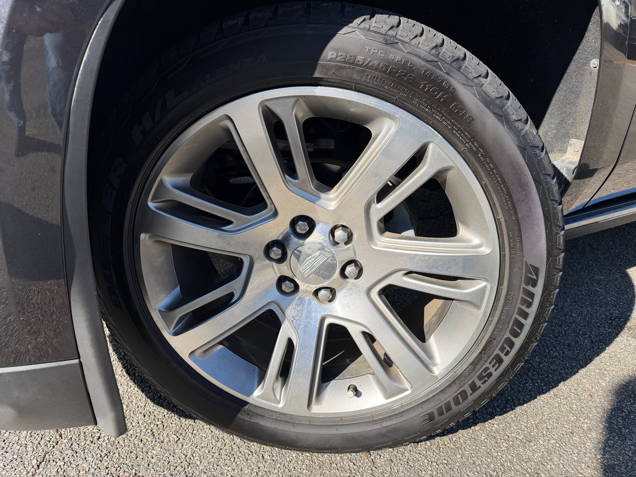 Used 2016 Cadillac Escalade ESV Premium image 3