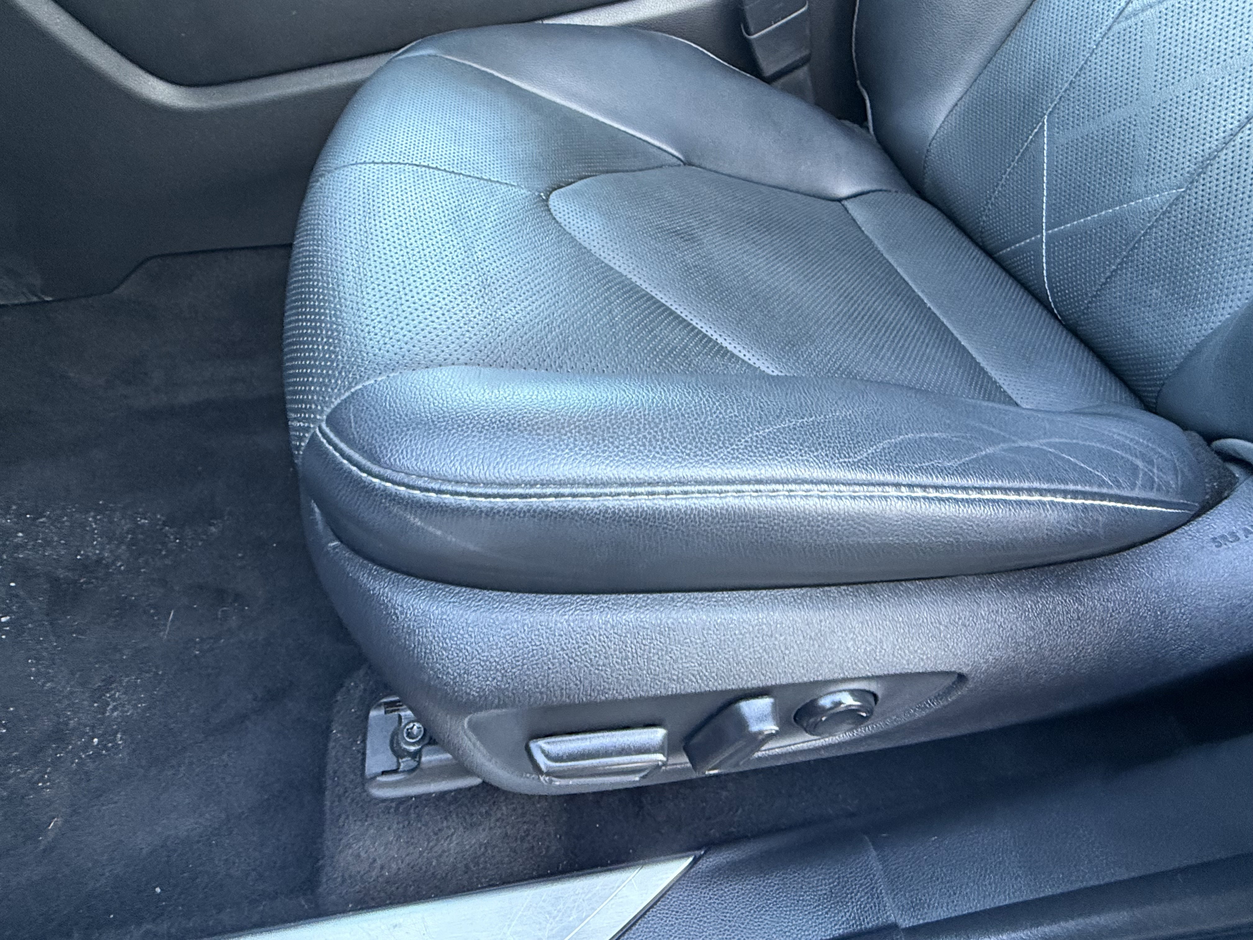 Certified 2022 Toyota Highlander Platinum image 18