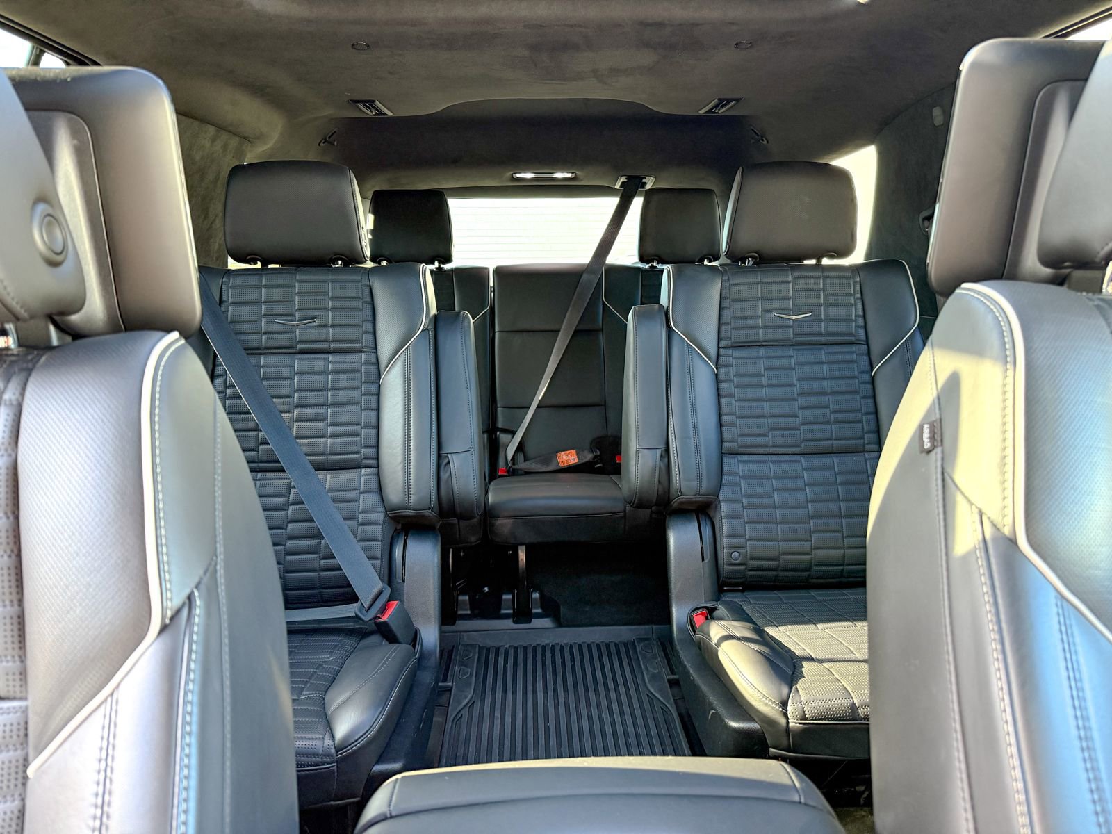 Used 2023 Cadillac Escalade V image 11