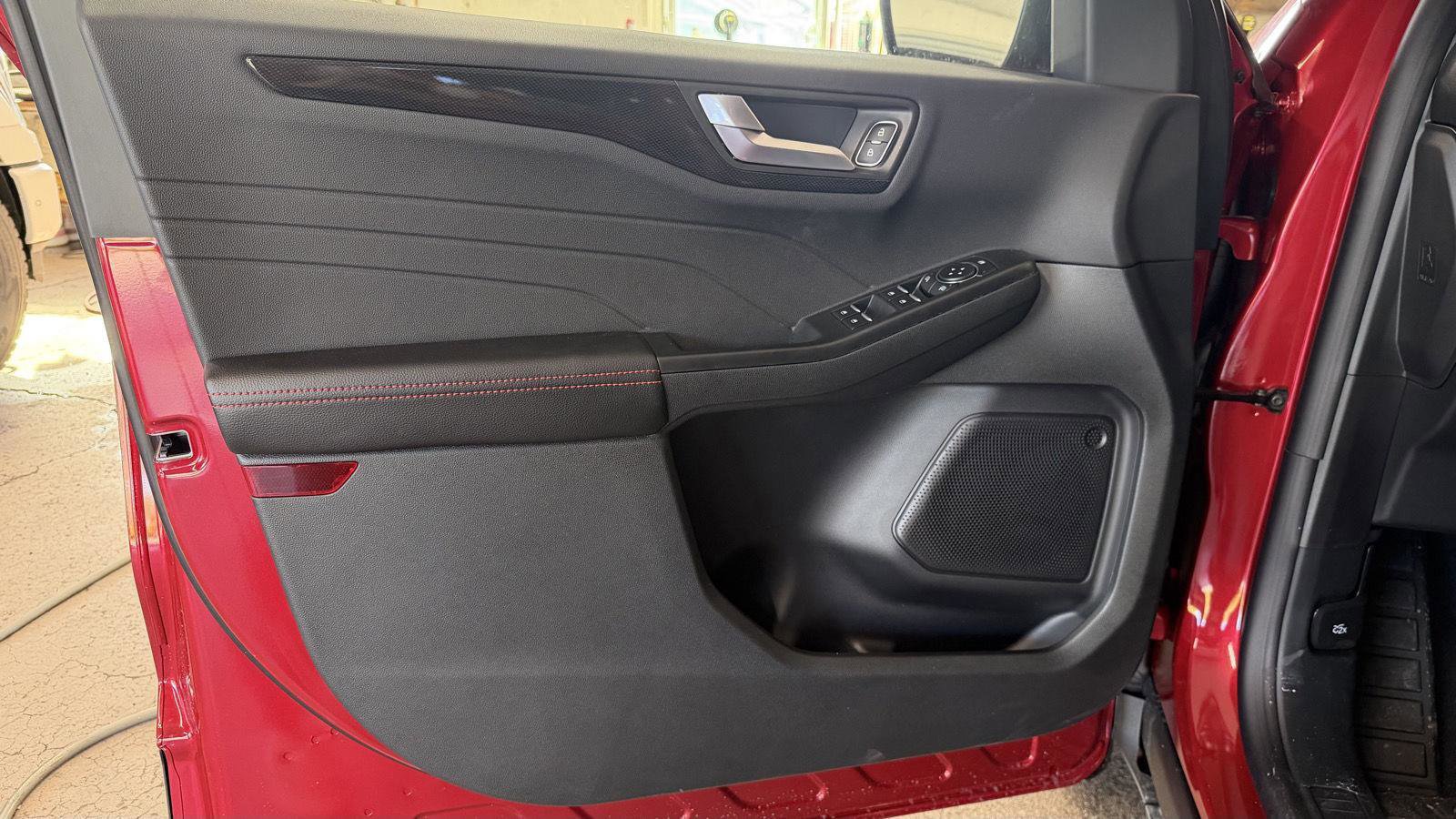New 2026 Ford Escape ST-Line w/ Tech Pack #1 image 9