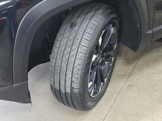 Used 2025 Chevrolet Equinox RS w/ Safety and Technology Package image 37