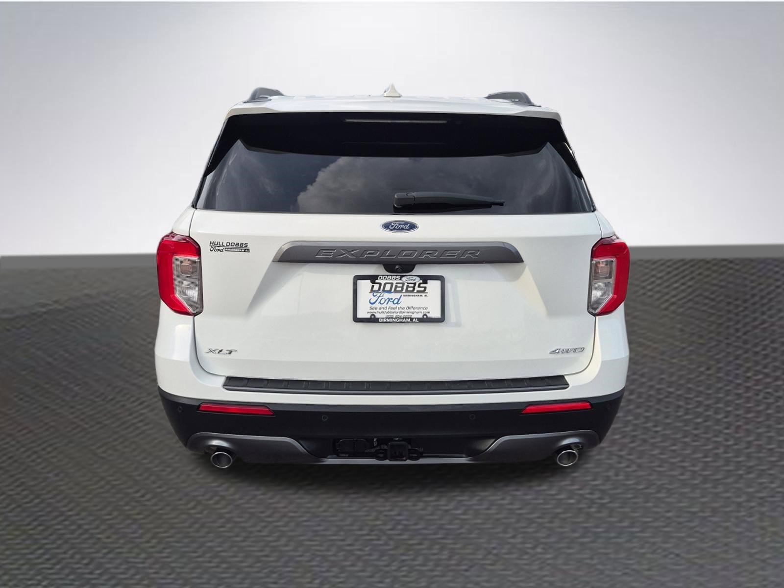 Certified 2023 Ford Explorer XLT w/ Equipment Group 202A AWD/4WD image 6