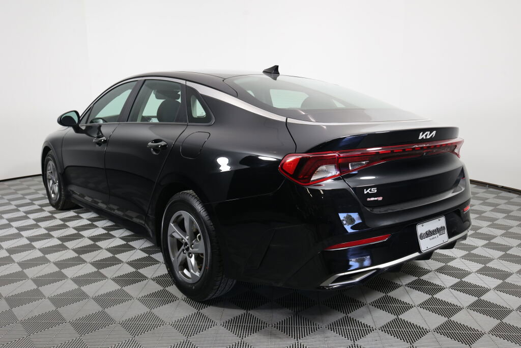 Used 2023 Kia K5 LXS FWD image 4