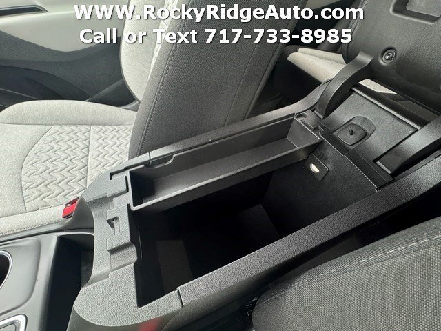 Used 2022 Chevrolet Equinox LT w/ Driver Convenience Package AWD/4WD image 18
