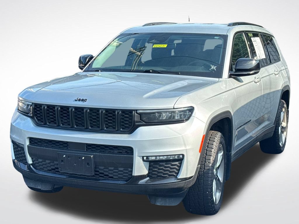 Used 2023 Jeep Grand Cherokee L Limited w/ Black Appearance Package AWD/4WD image 6