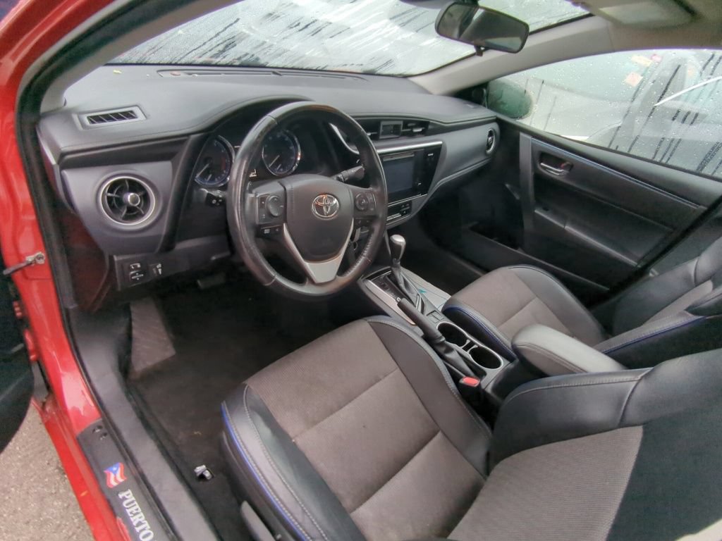 Used 2017 Toyota Corolla SE w/ Carpet Mat Package (TMS) FWD image 7