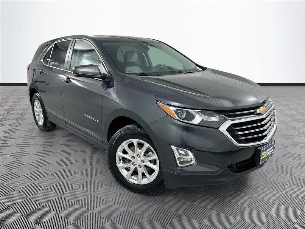 Used 2021 Chevrolet Equinox LS w/ LS Convenience Package AWD/4WD image 1