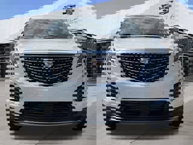 New 2025 Cadillac XT5 Premium Luxury w/ Technology Package FWD image 4
