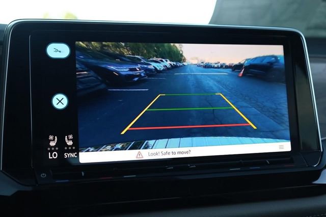 New 2026 Volkswagen Atlas SE image 14