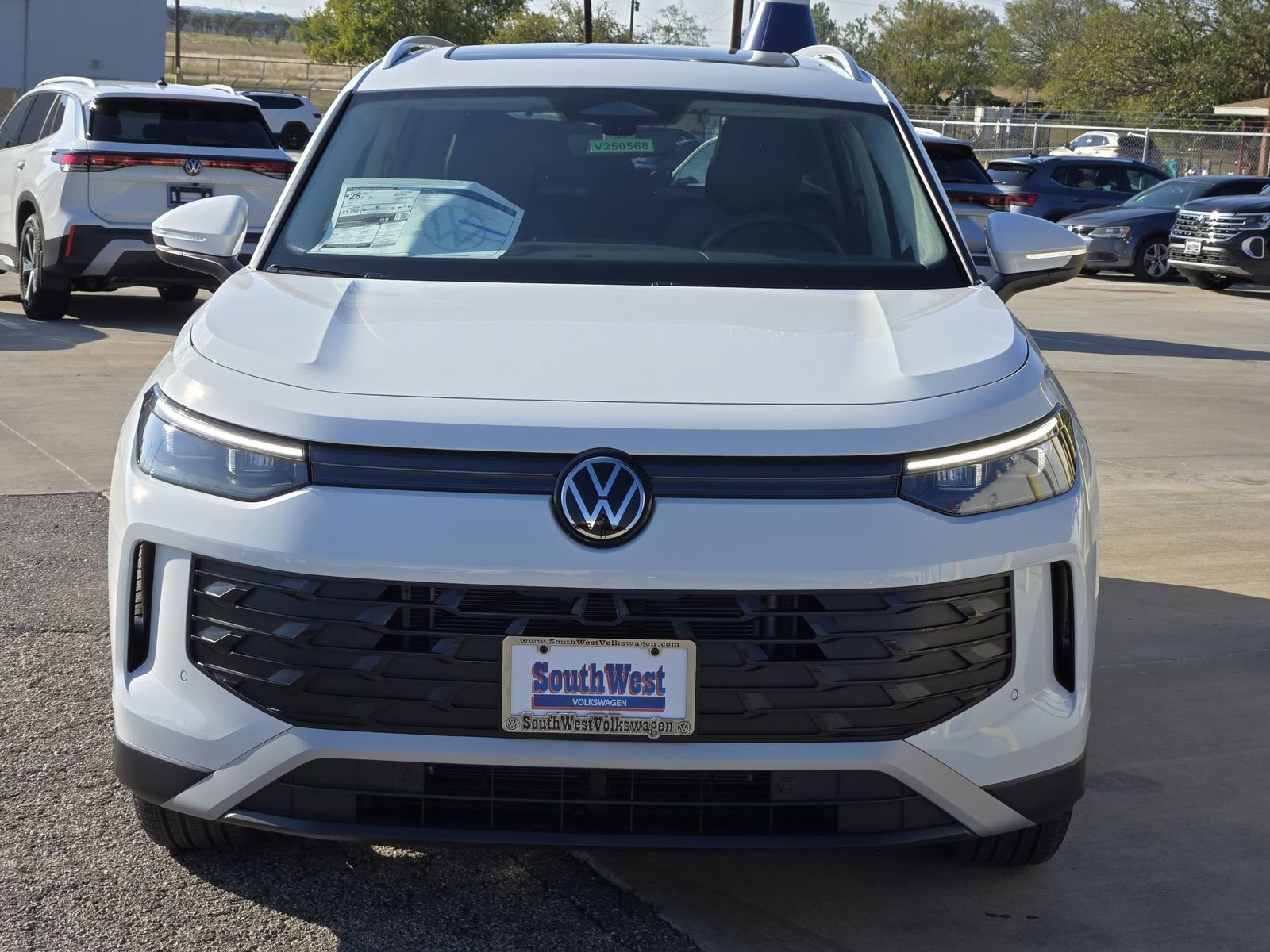 New 2026 Volkswagen Tiguan SE image 7