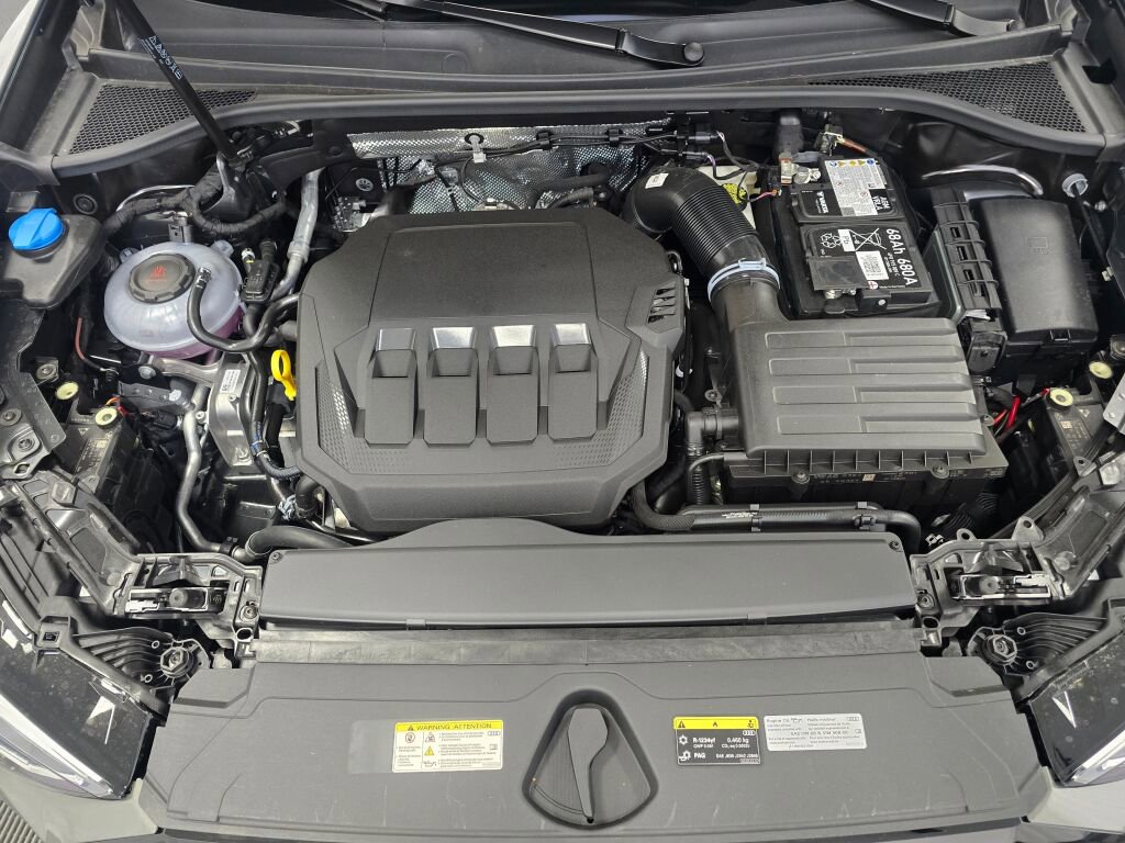 New 2025 Audi Q3 2.0T Premium image 10