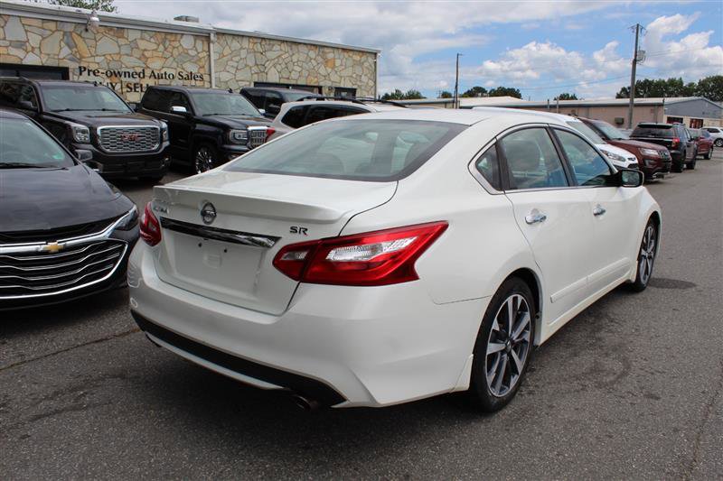 Used 2016 Nissan Altima 2.5 SR image 7