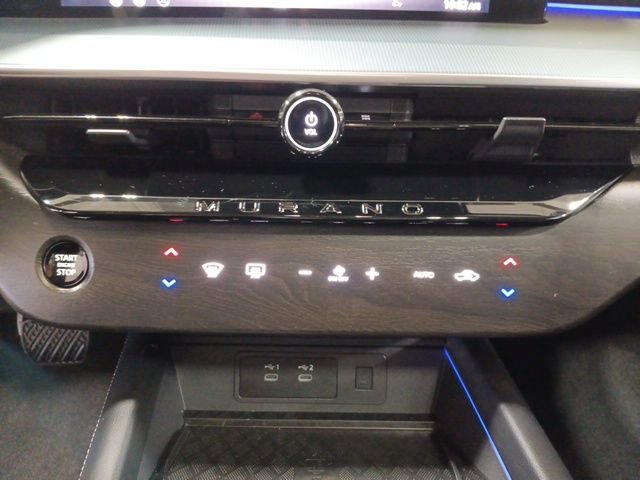 Certified 2025 Nissan Murano SL image 18