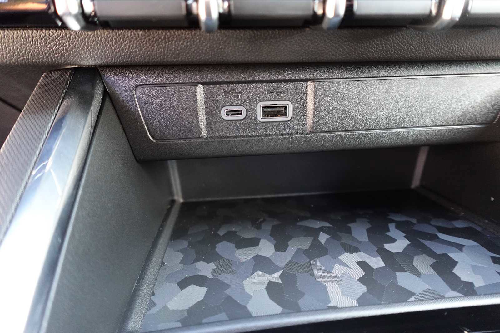New 2026 GMC Canyon Elevation w/ Convenience Package image 20