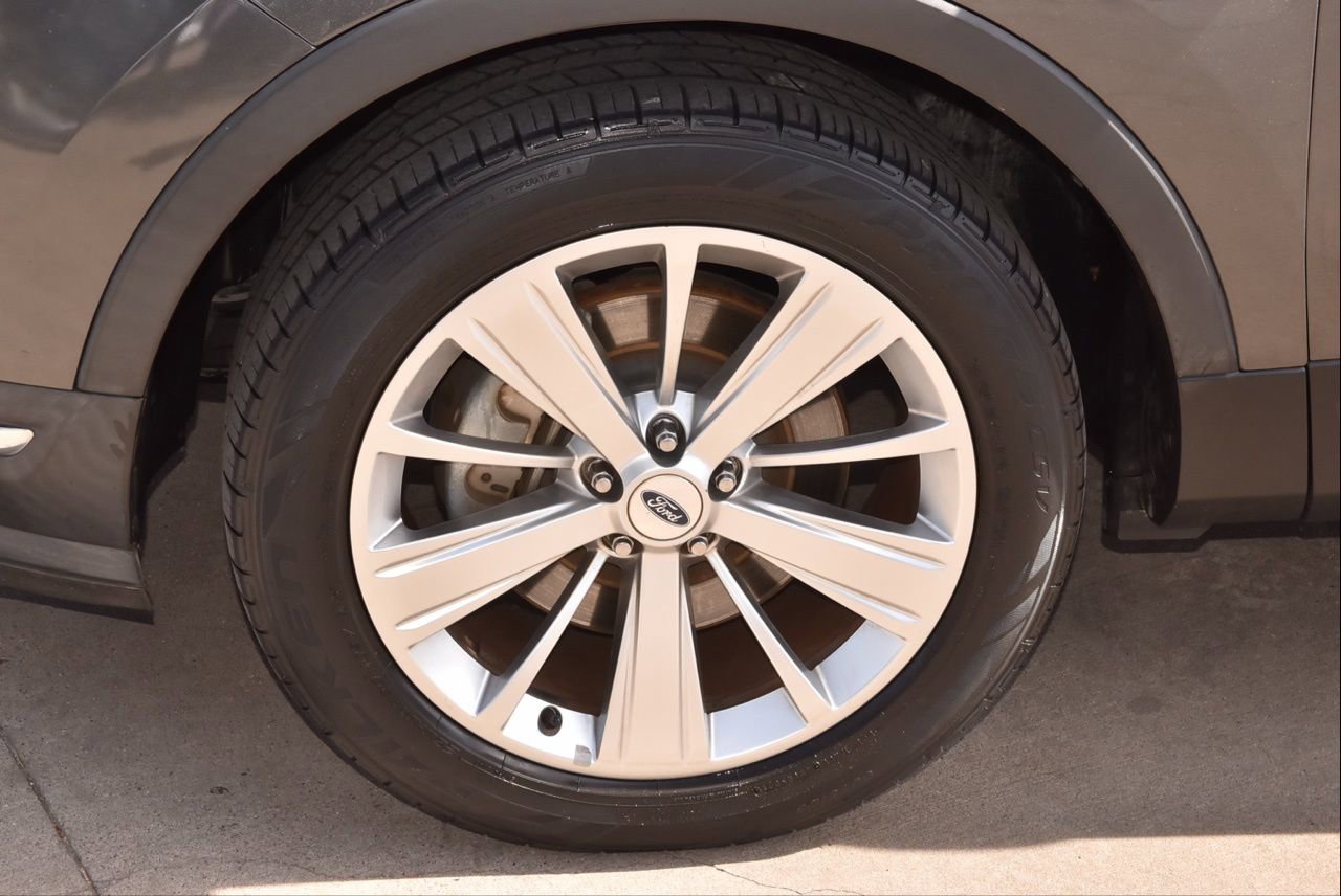 Used 2019 Ford Explorer Limited w/ Class III Trailer Tow Package image 37