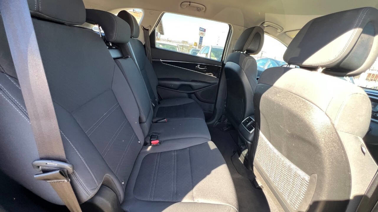 Used 2016 Kia Sorento LX 4dr SUV image 19
