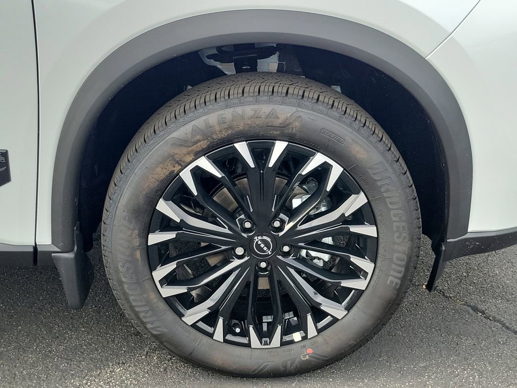 New 2026 Nissan Rogue SV image 18