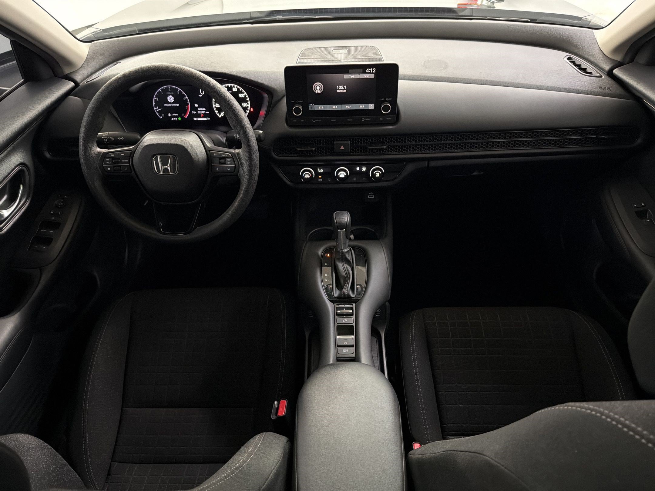 Certified 2025 Honda HR-V LX image 16